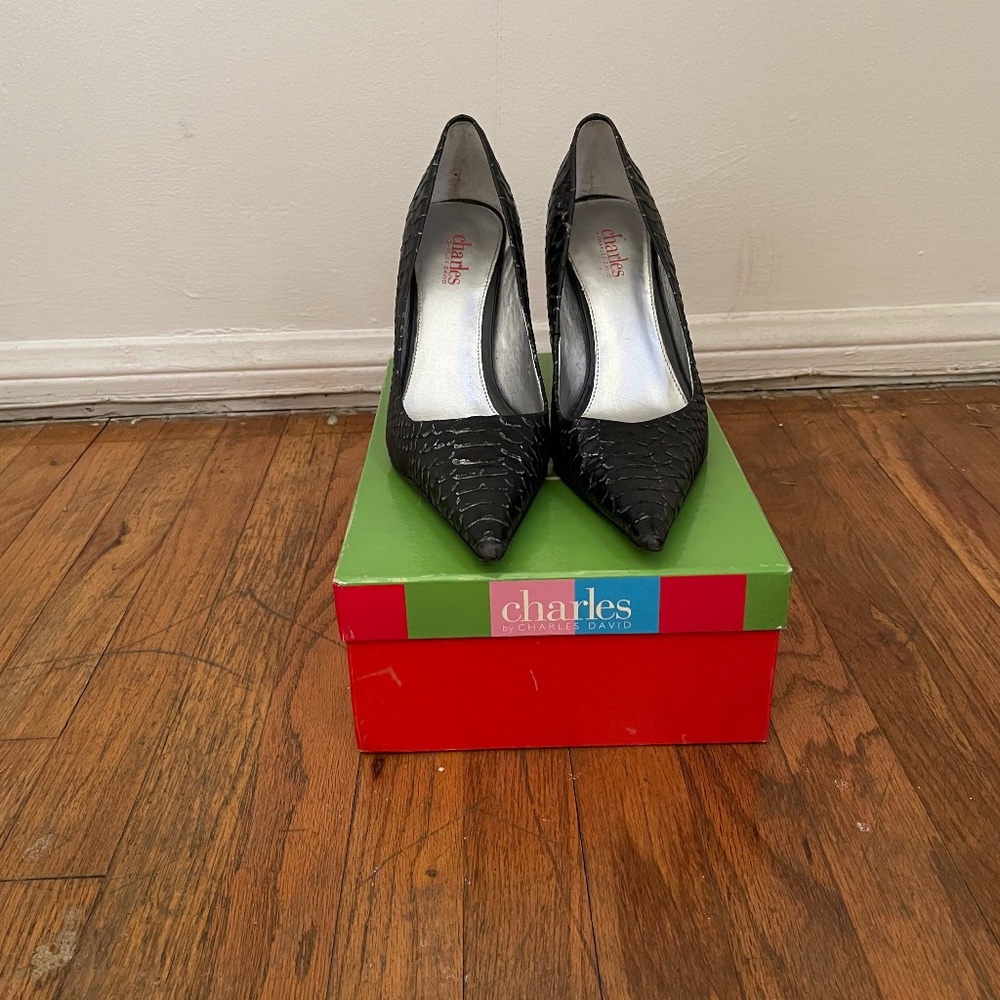 Charles David Snakeskin Pumps